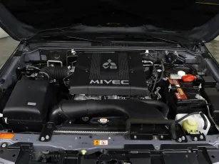 Mitsubishi  7