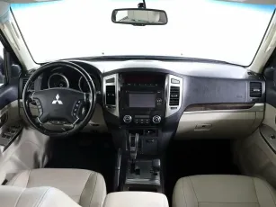 Mitsubishi  9