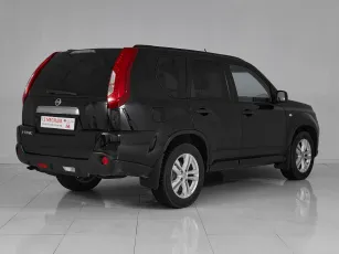 Nissan  6