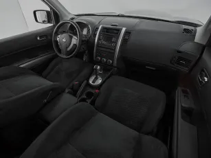 Nissan  9