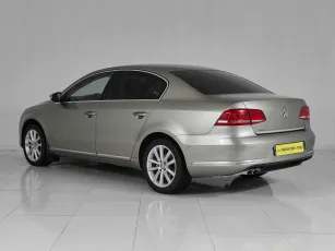 Volkswagen  4