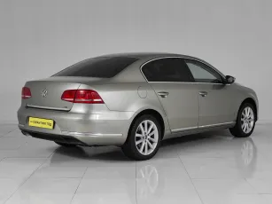 Volkswagen  6