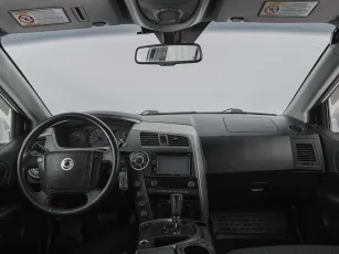 SsangYong  8