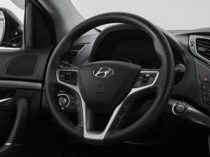 Hyundai  11