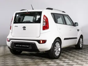 Kia  3