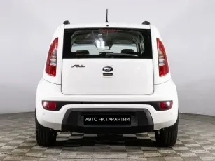 Kia  4