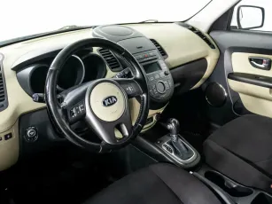Kia  7