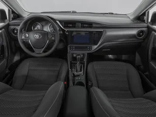 Toyota  8
