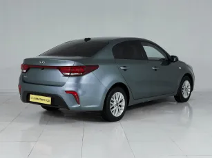 Kia  4