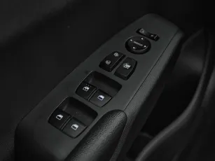 Hyundai  13
