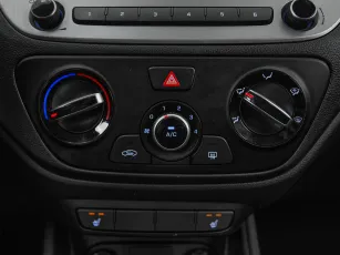 Hyundai  15