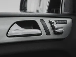 Mercedes-Benz  16