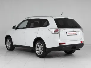 Mitsubishi  4