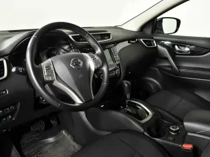 Nissan  10