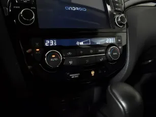 Nissan  15