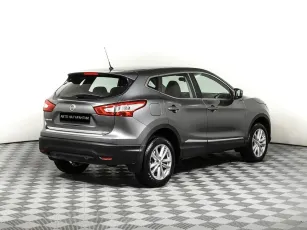 Nissan  5