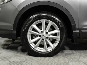 Nissan  7