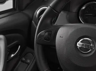 Nissan  11