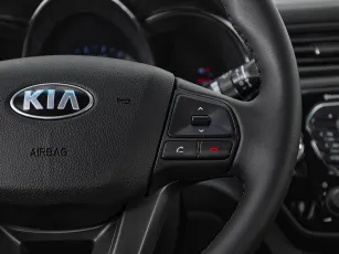 Kia  12
