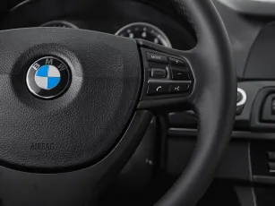 BMW  12