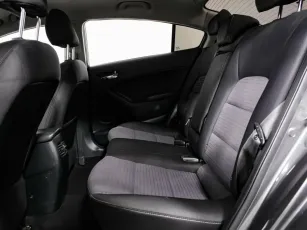 Kia  10