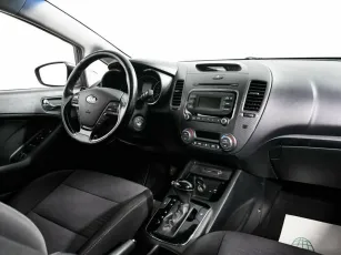 Kia  6