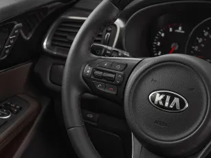 Kia  11