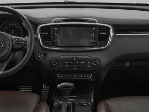 Kia  16