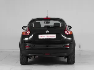 Nissan  5