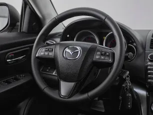 Mazda  10