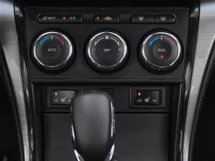 Mazda  16
