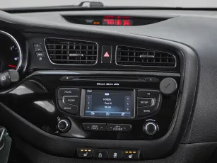 Kia  16