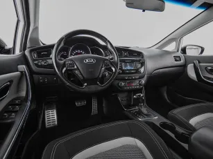 Kia  7