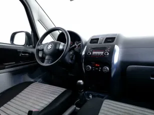 Suzuki  8