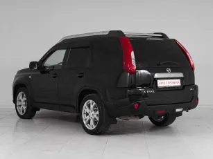Nissan  4