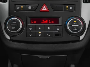 Kia  15