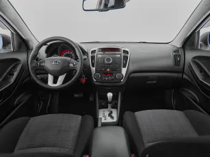 Kia  8