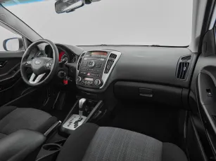 Kia  9