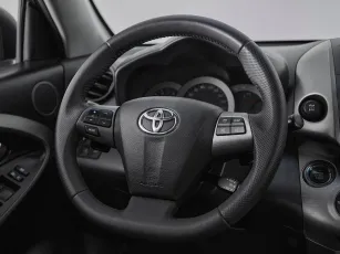 Toyota  10