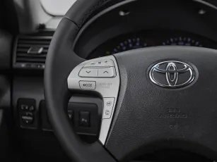 Toyota  11