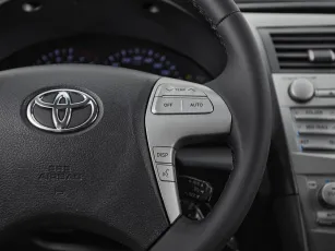 Toyota  12