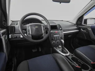Land Rover  7