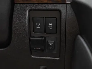 Toyota  17