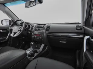 Kia  10