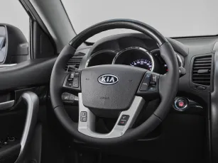 Kia  11