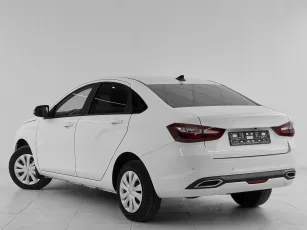 Lada (ВАЗ)  4