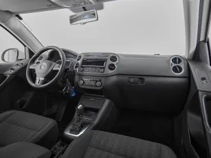 Volkswagen  9