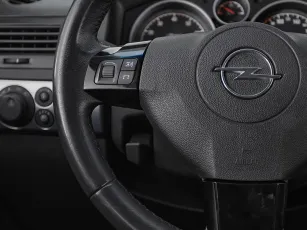 Opel  11