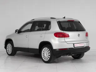 Volkswagen  4