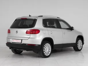 Volkswagen  6